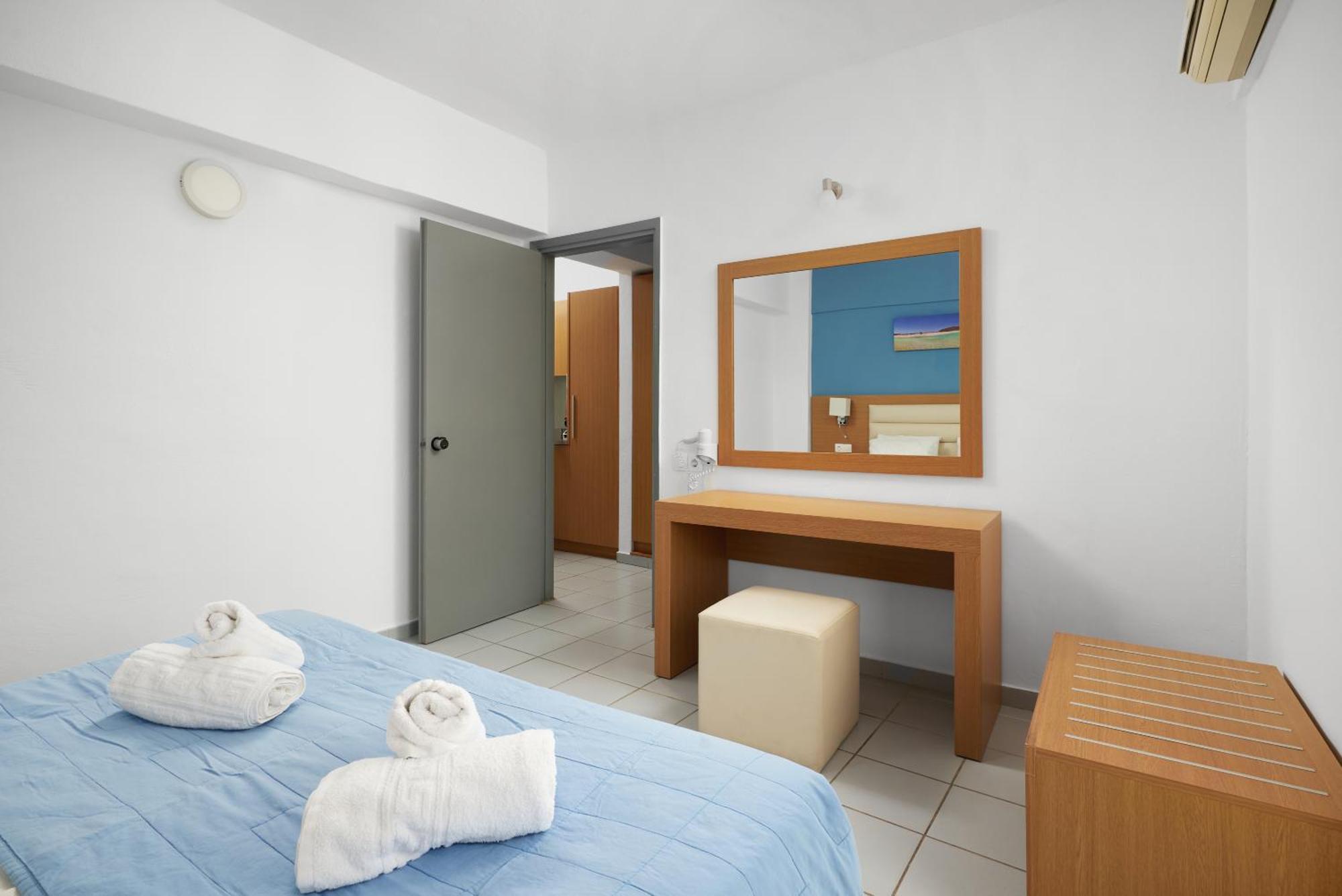 Acropolis Apartments Khersónisos Eksteriør bilde