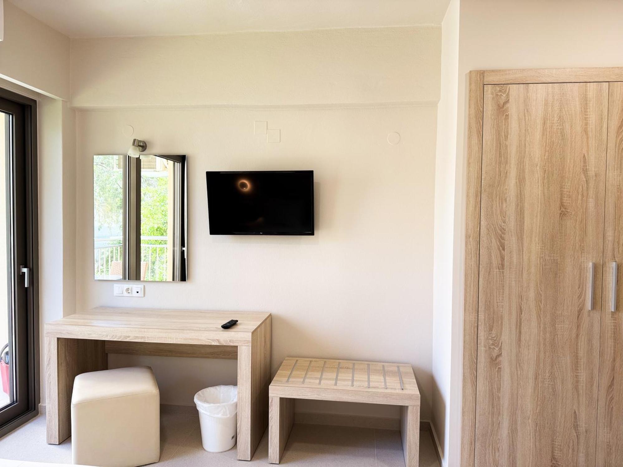 Acropolis Apartments Khersónisos Eksteriør bilde